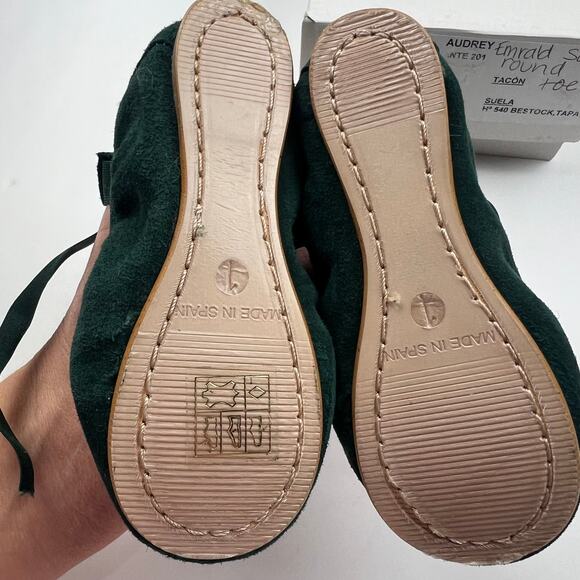 Belle Chiara Audrey Green Sueded Ballet Flats - Picture 7 of 11